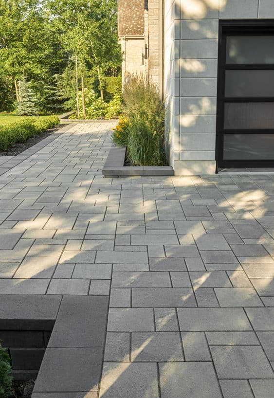 Interlock Patios in Oakville & Burlington by Oakville Fence Repair